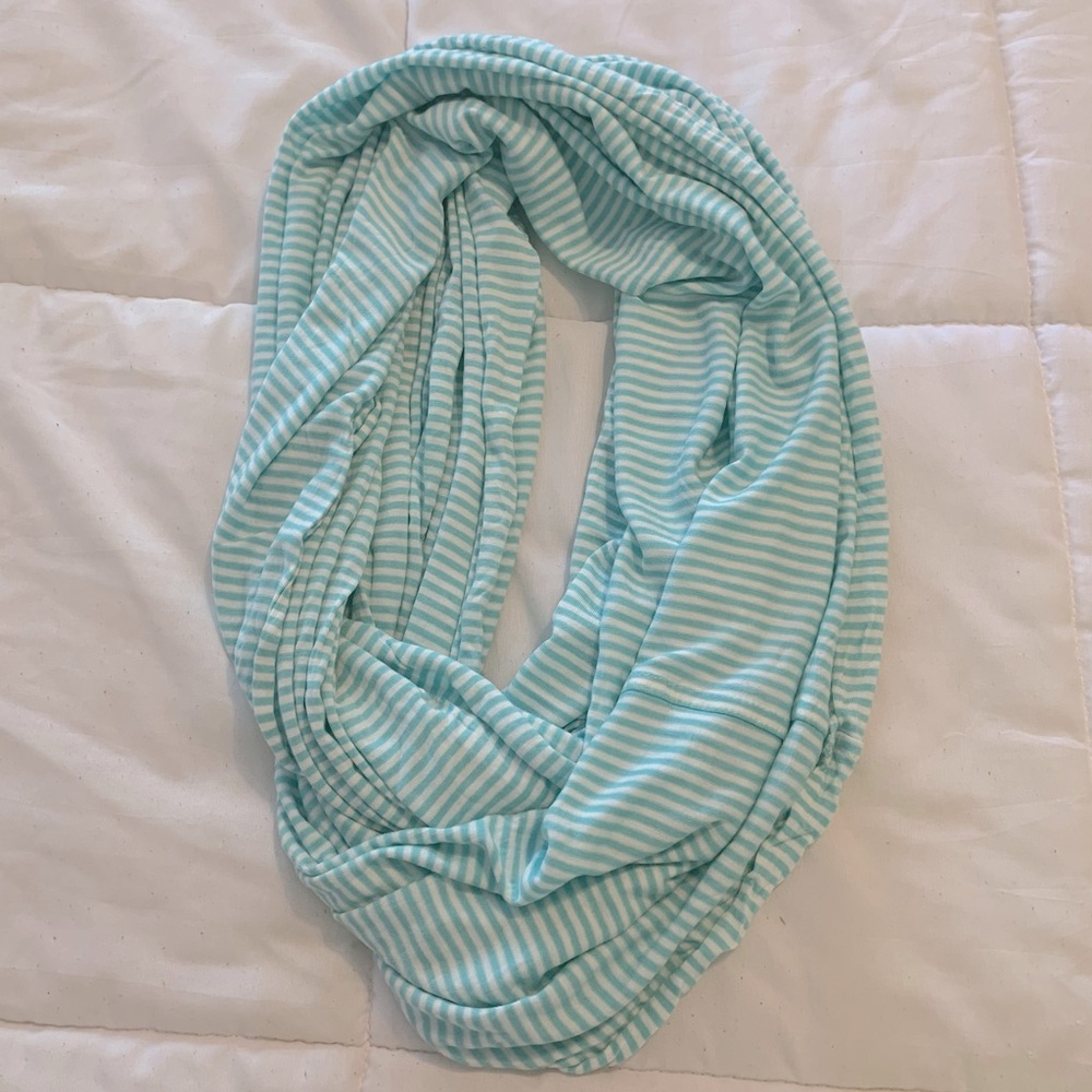 ❌SOLD❌ Scarf